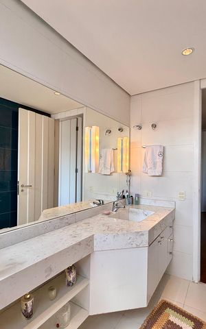 Apartamento para alugar com 784m², 5 quartos e 6 vagas Apartamento para alugar com 784m², 5 quartos e 6 vagasBanheiro Social