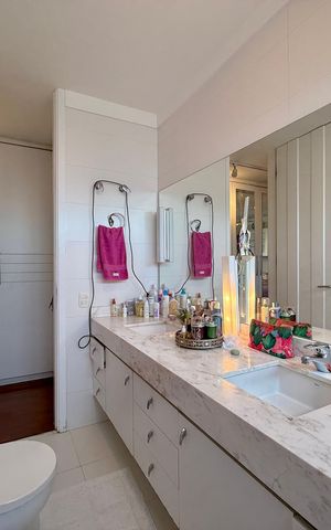 Apartamento para alugar com 784m², 5 quartos e 6 vagas Apartamento para alugar com 784m², 5 quartos e 6 vagasBanheiro Suíte 1