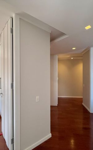 Apartamento para alugar com 784m², 5 quartos e 6 vagas Apartamento para alugar com 784m², 5 quartos e 6 vagasCorredor