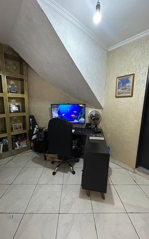 Casa para alugar com 250m², 4 quartos e 6 vagasQuarto