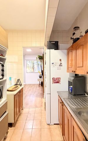 Apartamento à venda com 80m², 3 quartos e 1 vagaCozinha
