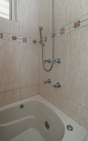 Apartamento à venda com 67m², 2 quartos e sem vagaBanheiro