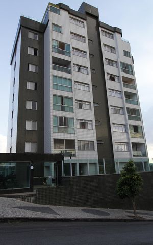 Apartamento à venda com 105m², 3 quartos e 3 vagasFachada