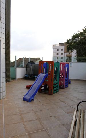 Apartamento à venda com 105m², 3 quartos e 3 vagasÁrea comum - Playground