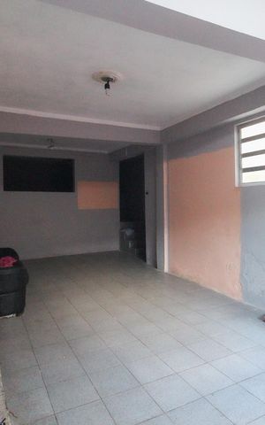 Casa à venda com 300m², 3 quartos e 3 vagas Casa à venda com 300m², 3 quartos e 3 vagasSalão