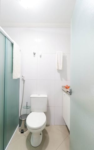 Casa para alugar com 300m², 2 quartos e 1 vaga Casa para alugar com 300m², 2 quartos e 1 vagaSuíte 1 - Banheiro