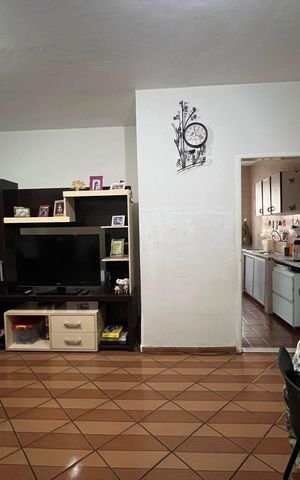 Casa à venda com 460m², 3 quartos e 2 vagas Casa à venda com 460m², 3 quartos e 2 vagasSala