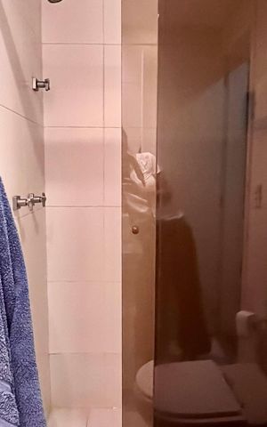 Apartamento à venda com 175m², 4 quartos e 2 vagas Apartamento à venda com 175m², 4 quartos e 2 vagasBanheiro social