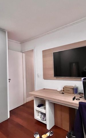 Apartamento à venda com 175m², 4 quartos e 2 vagas Apartamento à venda com 175m², 4 quartos e 2 vagasQuarto 2