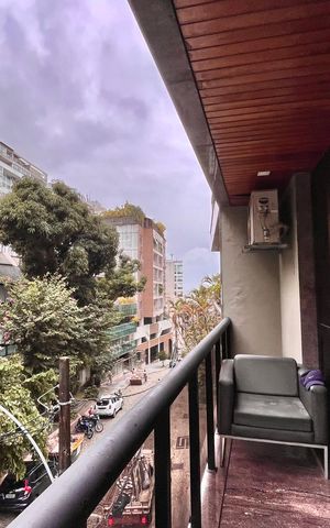 Apartamento à venda com 175m², 4 quartos e 2 vagas Apartamento à venda com 175m², 4 quartos e 2 vagasVaranda da Sala