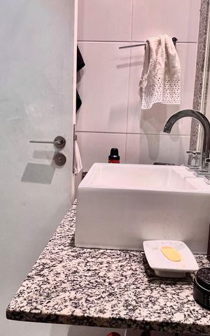 Apartamento à venda com 175m², 4 quartos e 2 vagas Apartamento à venda com 175m², 4 quartos e 2 vagasBanheiro social