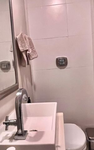 Apartamento à venda com 175m², 4 quartos e 2 vagas Apartamento à venda com 175m², 4 quartos e 2 vagasLavabo