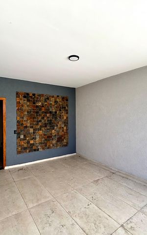 Casa à venda com 150m², 3 quartos e 2 vagas Casa à venda com 150m², 3 quartos e 2 vagasGaragem