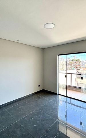 Casa à venda com 150m², 3 quartos e 2 vagas Casa à venda com 150m², 3 quartos e 2 vagasSala