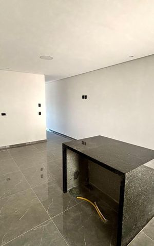 Casa à venda com 150m², 3 quartos e 2 vagas Casa à venda com 150m², 3 quartos e 2 vagasCozinha