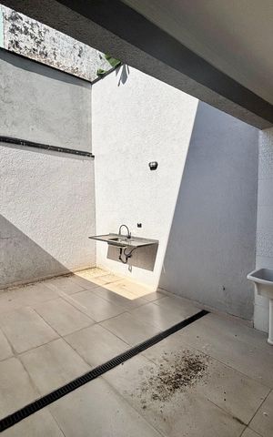 Casa à venda com 150m², 3 quartos e 2 vagas Casa à venda com 150m², 3 quartos e 2 vagasÁrea gourmet