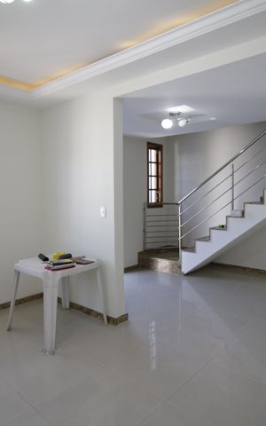 Casa para alugar com 164m², 4 quartos e 2 vagasSala