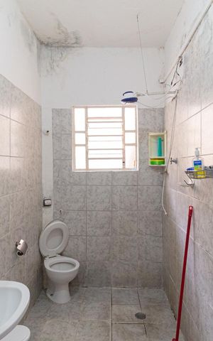 Casa à venda com 385m², 5 quartos e 2 vagasBanheiro - Casa 2
