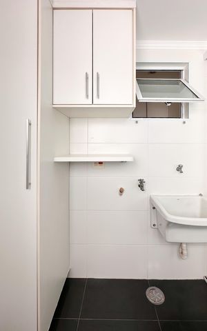 Apartamento à venda com 82m², 2 quartos e 2 vagas Apartamento à venda com 82m², 2 quartos e 2 vagasÁrea de Serviço
