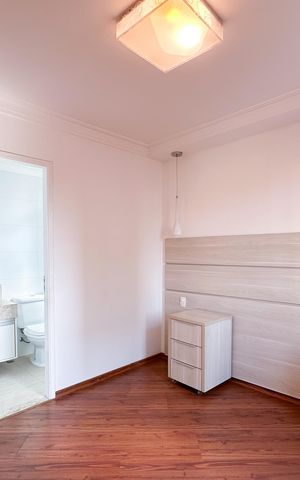 Apartamento à venda com 82m², 2 quartos e 2 vagas Apartamento à venda com 82m², 2 quartos e 2 vagasSuíte