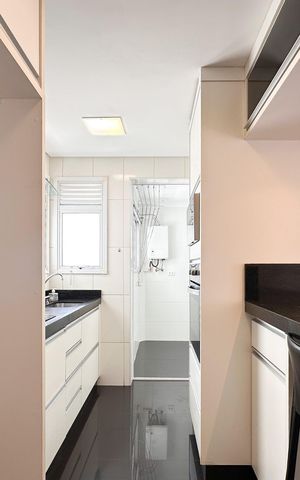 Apartamento à venda com 82m², 2 quartos e 2 vagas Apartamento à venda com 82m², 2 quartos e 2 vagasCozinha