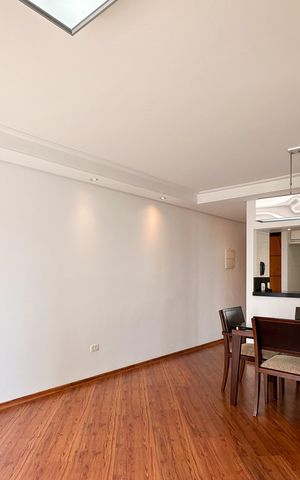 Apartamento à venda com 82m², 2 quartos e 2 vagas Apartamento à venda com 82m², 2 quartos e 2 vagasSala