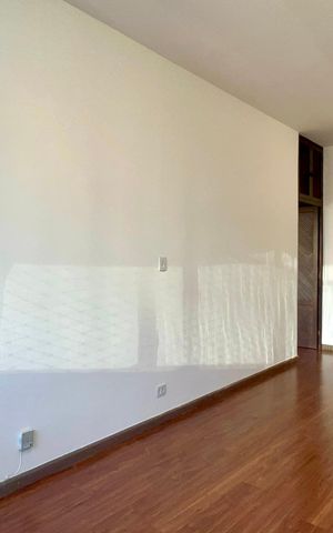 Apartamento à venda com 87m², 1 quarto e sem vaga Apartamento à venda com 87m², 1 quarto e sem vagaSala
