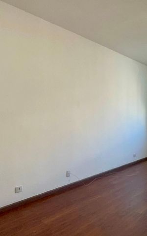 Apartamento à venda com 87m², 1 quarto e sem vaga Apartamento à venda com 87m², 1 quarto e sem vagaSala