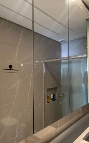 Apartamento à venda com 83m², 3 quartos e 2 vagas Apartamento à venda com 83m², 3 quartos e 2 vagasBanheiro 2