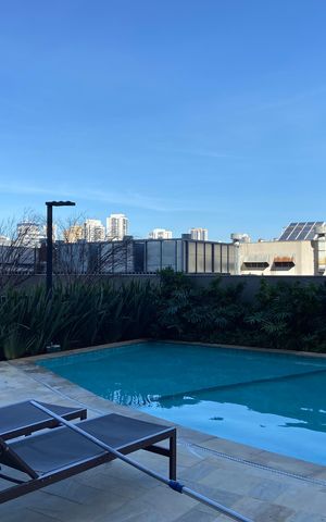 Apartamento à venda com 83m², 3 quartos e 2 vagas Apartamento à venda com 83m², 3 quartos e 2 vagasÁrea comum - Piscina