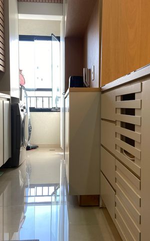 Apartamento à venda com 83m², 3 quartos e 2 vagas Apartamento à venda com 83m², 3 quartos e 2 vagasCozinha