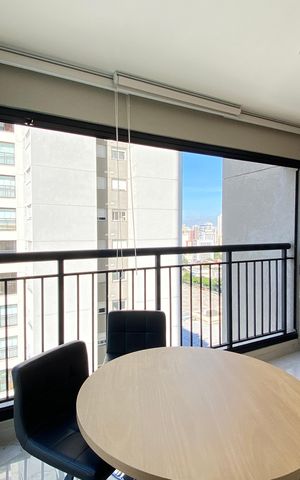 Apartamento à venda com 83m², 3 quartos e 2 vagas Apartamento à venda com 83m², 3 quartos e 2 vagasVaranda