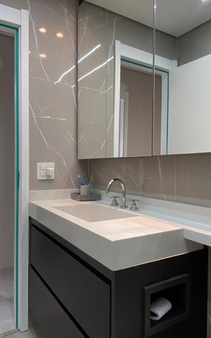 Apartamento à venda com 83m², 3 quartos e 2 vagas Apartamento à venda com 83m², 3 quartos e 2 vagasBanheiro 2