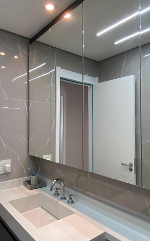 Apartamento à venda com 83m², 3 quartos e 2 vagas Apartamento à venda com 83m², 3 quartos e 2 vagasBanheiro 2
