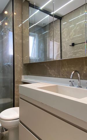Apartamento à venda com 83m², 3 quartos e 2 vagas Apartamento à venda com 83m², 3 quartos e 2 vagasBanheiro da Suíte