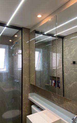 Apartamento à venda com 83m², 3 quartos e 2 vagas Apartamento à venda com 83m², 3 quartos e 2 vagasBanheiro da Suíte