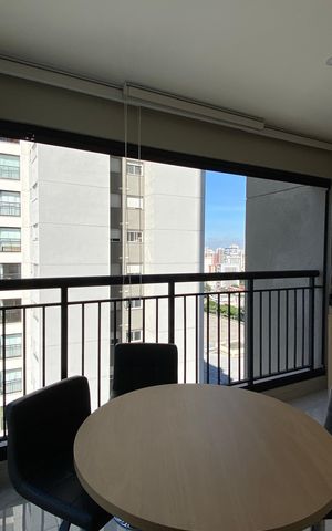 Apartamento à venda com 83m², 3 quartos e 2 vagas Apartamento à venda com 83m², 3 quartos e 2 vagasVaranda