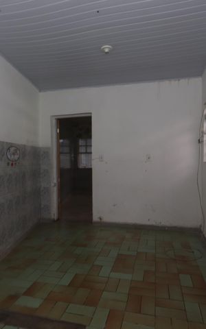 Casa à venda com 308m², 2 quartos e 3 vagasCozinha 2