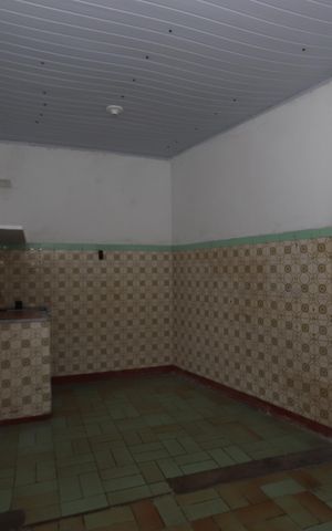 Casa à venda com 308m², 2 quartos e 3 vagasCozinha 2