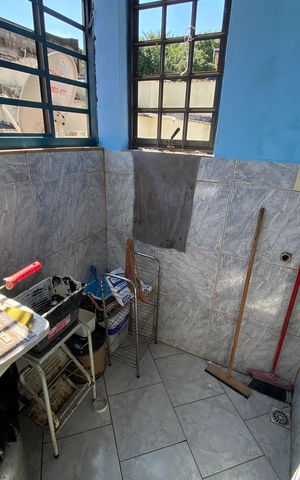 Casa à venda com 58m², 1 quarto e 1 vaga