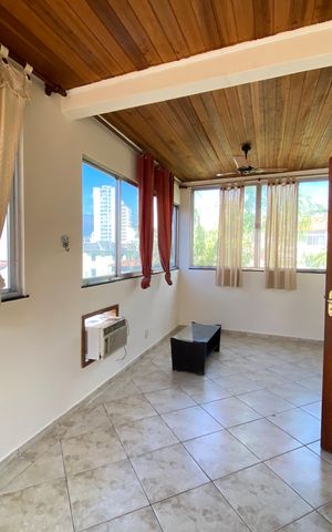 Casa à venda com 58m², 1 quarto e 1 vaga