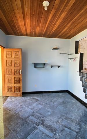 Casa à venda com 58m², 1 quarto e 1 vaga