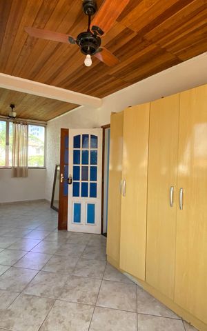 Casa à venda com 58m², 1 quarto e 1 vaga