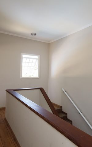 Casa de condomínio para alugar com 250m², 4 quartos e 3 vagasHall
