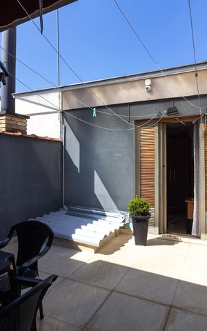 Casa à venda com 152m², 2 quartos e 1 vagaÁrea de Serviço