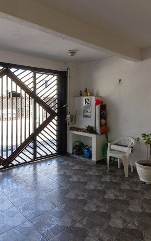 Casa à venda com 152m², 2 quartos e 1 vagaGaragem