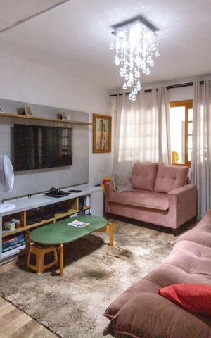 Casa à venda com 152m², 2 quartos e 1 vagaSala