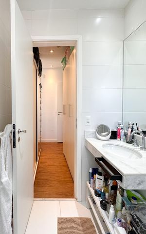 Apartamento para alugar com 94m², 3 quartos e 2 vagas Apartamento para alugar com 94m², 3 quartos e 2 vagasBanheiro da Suíte