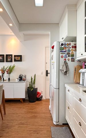 Apartamento para alugar com 94m², 3 quartos e 2 vagas Apartamento para alugar com 94m², 3 quartos e 2 vagasCozinha