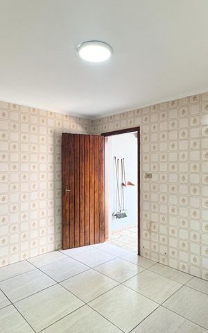 Casa à venda com 121m², 3 quartos e 2 vagas Casa à venda com 121m², 3 quartos e 2 vagasCozinha